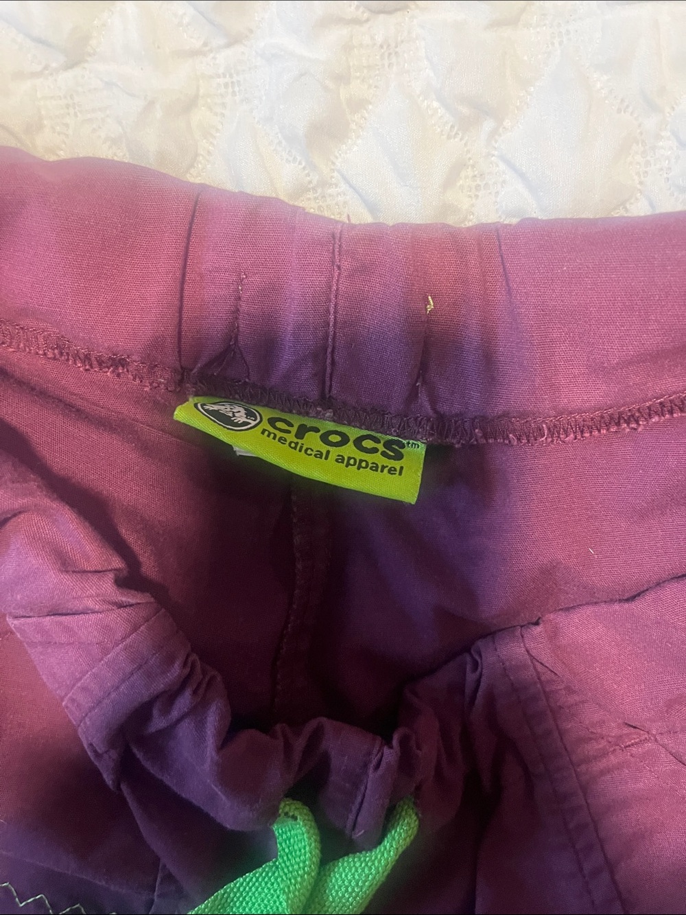 Crocs Scrub Pants with Neon Green Drawstring - Picture 4 of 5